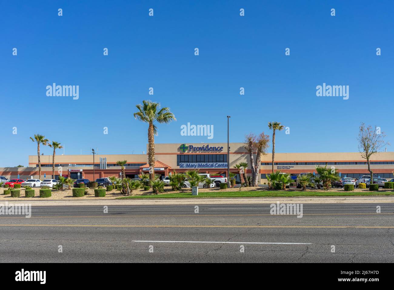 Apple Valley Ca Usa April 20 2022 Street View Of A Shopping