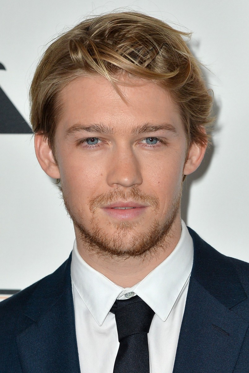 Joe Alwyn April 2024 Orsa Trenna