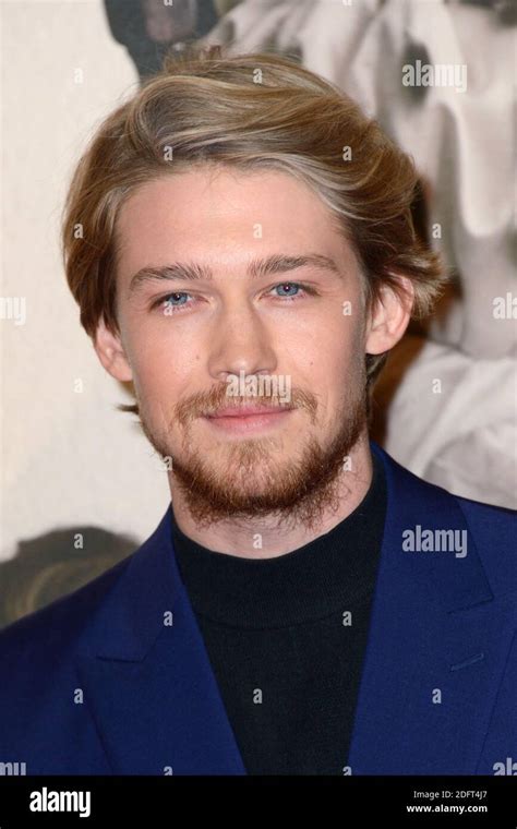 Joe Alwyn Attending The Premiere Of The Favourite As Part Of The 62Nd