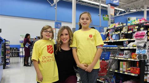 News Team Takes Area Children Shopping With Wtae Project Bundle Up