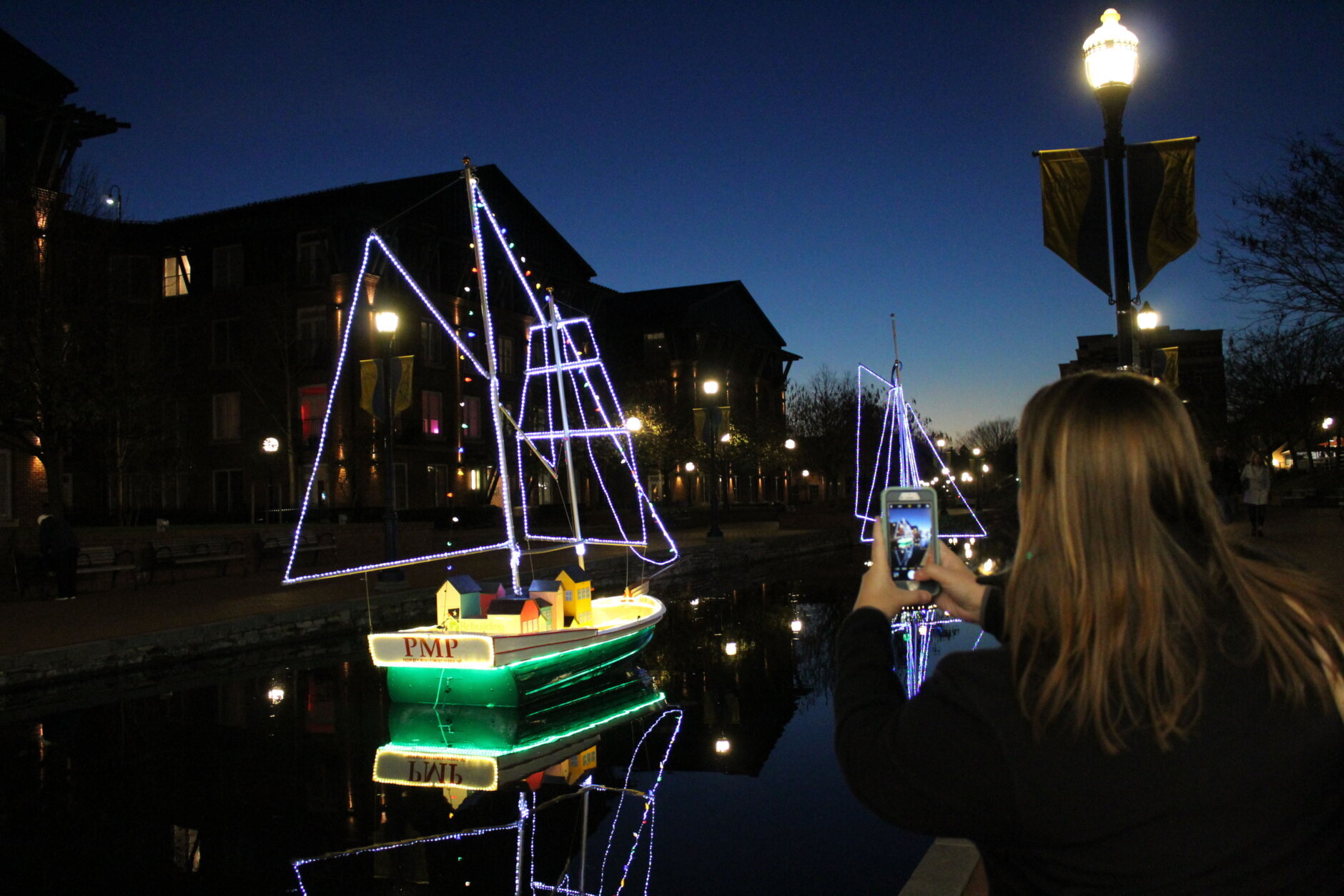 Sailing Into The Holiday Season In Frederick Md Wtop News