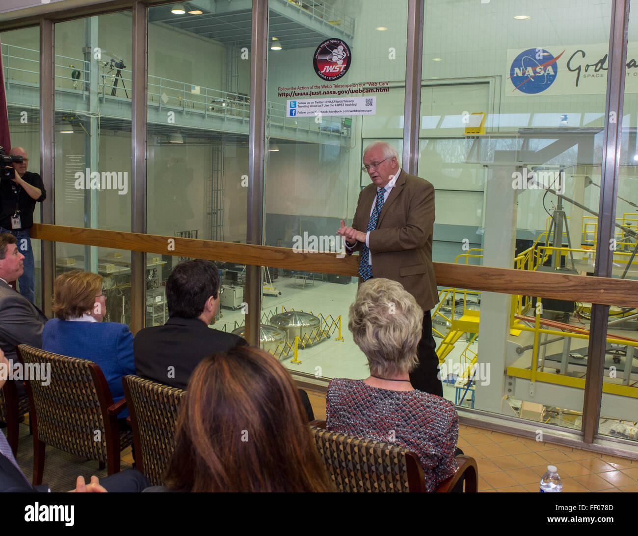 Senator Barbara Mikulski Visits Nasa Goddard Stock Photo Alamy