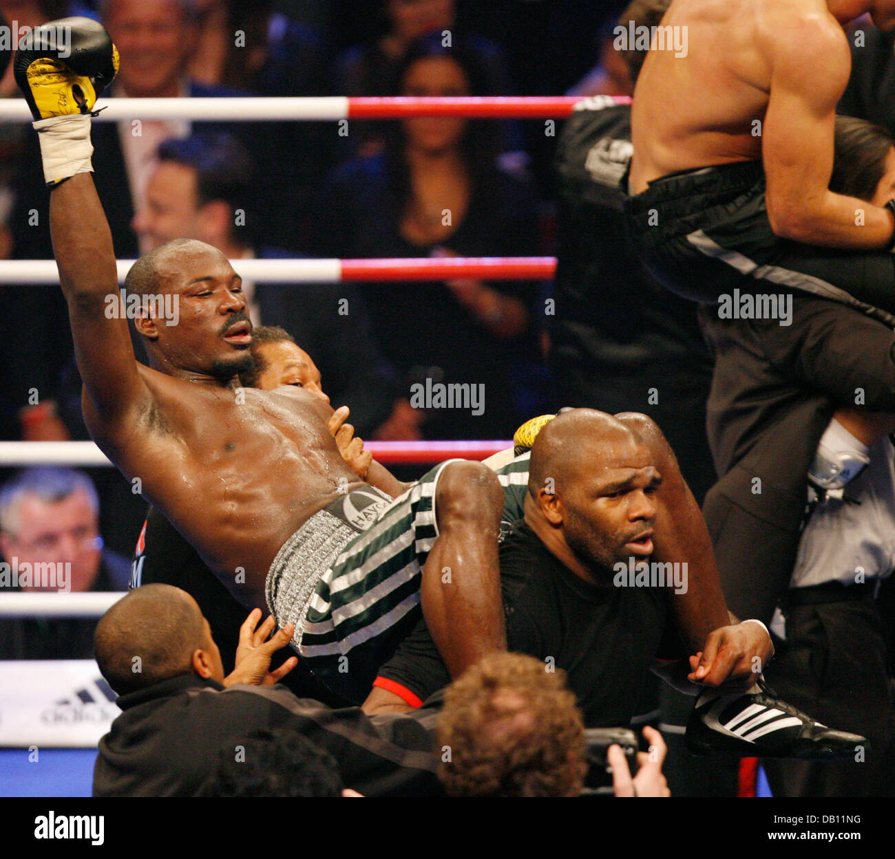 Us Boxing Pro Randy Griffin Is Lifted By His Entourage After His Wba