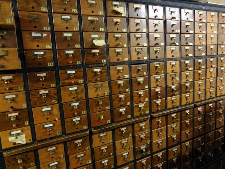 Vintage Card Catalogs Still Attracting Bookworms With Their Old School Cool 20Th Century