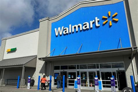 Walmart Announces Everett Store On Highway 99 Will Close On April 21